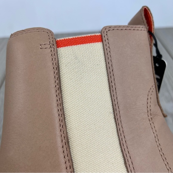 Sorel Women's Joan Now Chelsea Boots US7 Honest Beige, Gum 2 (orange) $190 - Picture 5 of 13